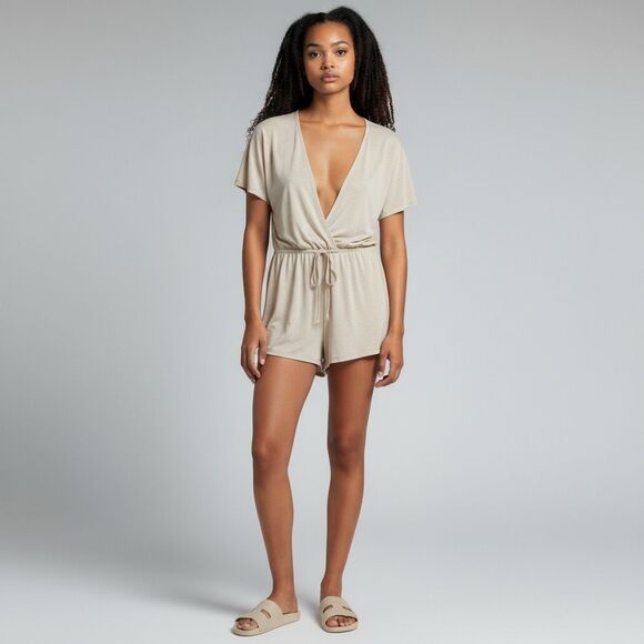 NWT Victoria Secret Cream Beige Sleep Romper size M Short Sleeve V Neck - Picture 1 of 11